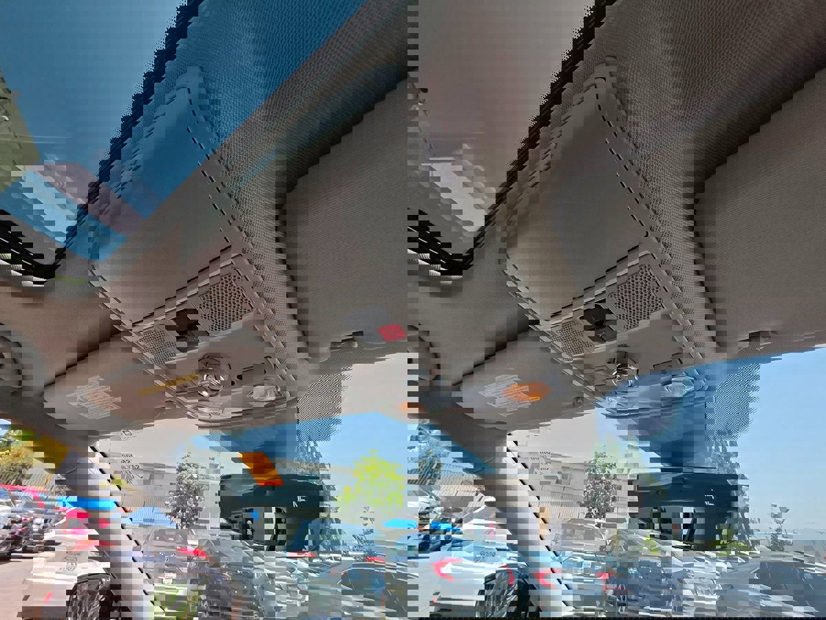 Used 2020 Volkswagen Passat 2.0T R-Line image 22