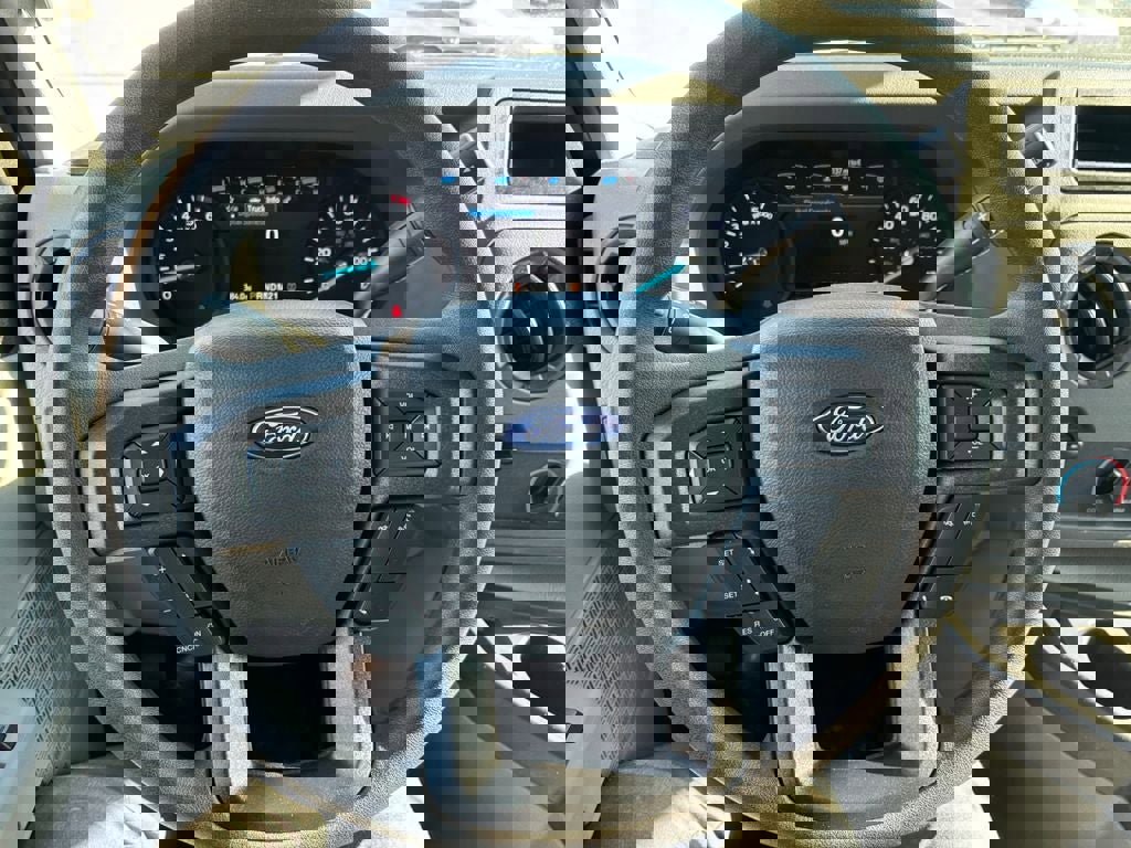 New 2026 Ford E-450 and Econoline 450 Super Duty w/ Driver's Safety Package RWD image 15