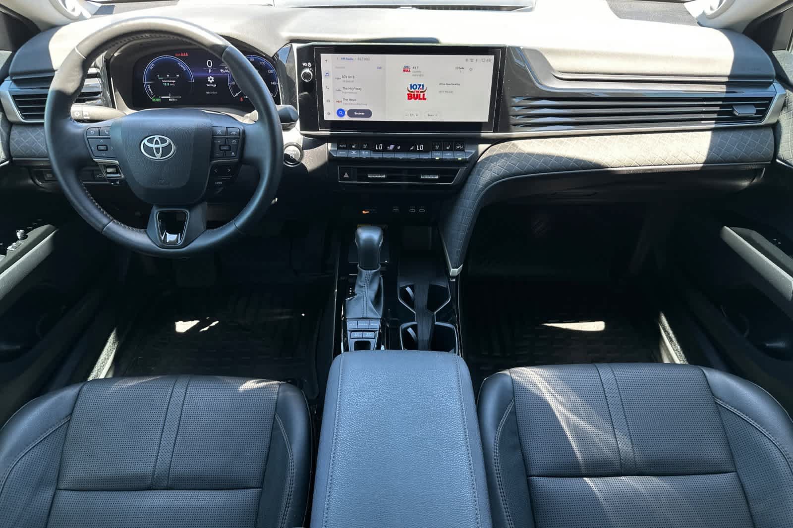 Used 2025 Toyota Camry XLE w/ Premium Package AWD/4WD image 3