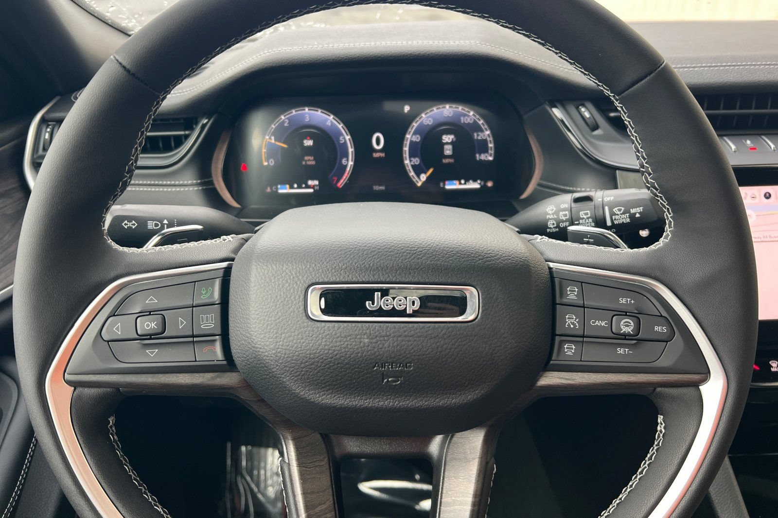 New 2026 Jeep Grand Cherokee Altitude AWD/4WD image 26