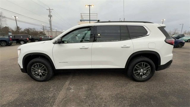 Used 2025 GMC Acadia Elevation image 5