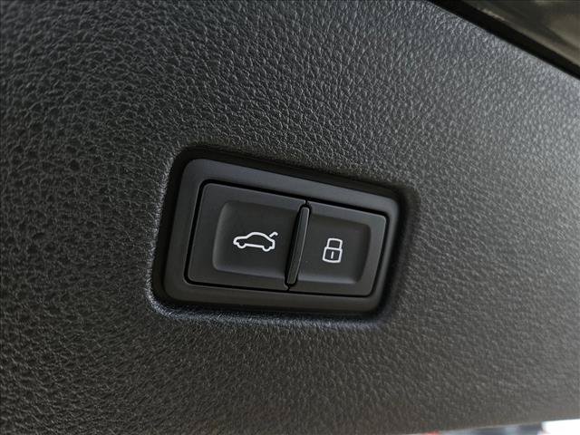New 2026 Audi SQ8 Premium Plus AWD/4WD image 25
