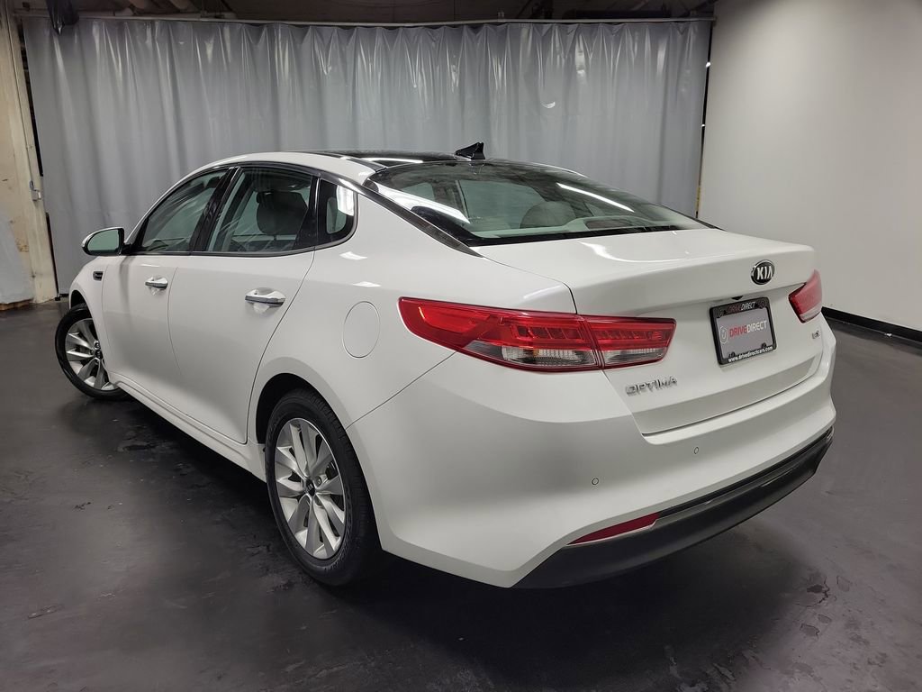 Used 2016 Kia Optima EX w/ Premium Package image 7