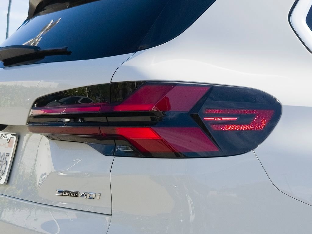 Used 2026 BMW X5 sDrive40i w/ Premium Package RWD image 5