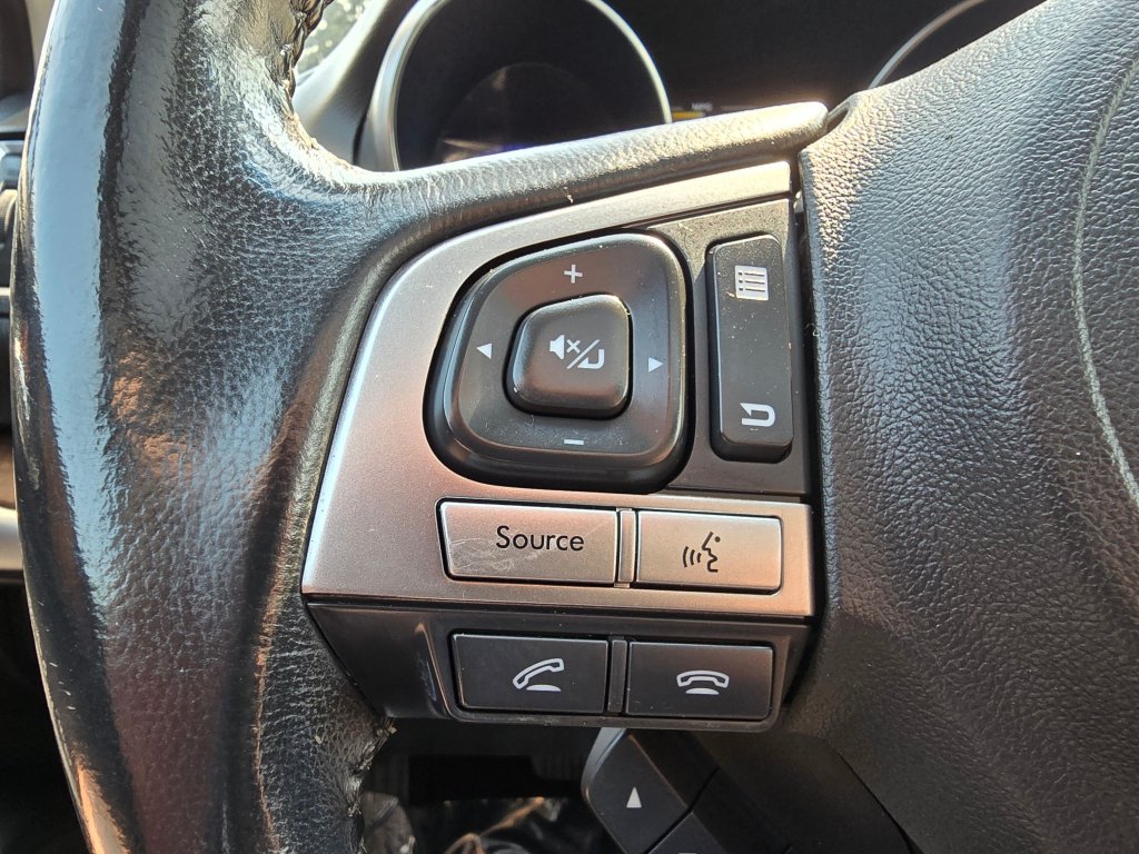 Used 2016 Subaru Outback 3.6R Limited AWD/4WD image 6