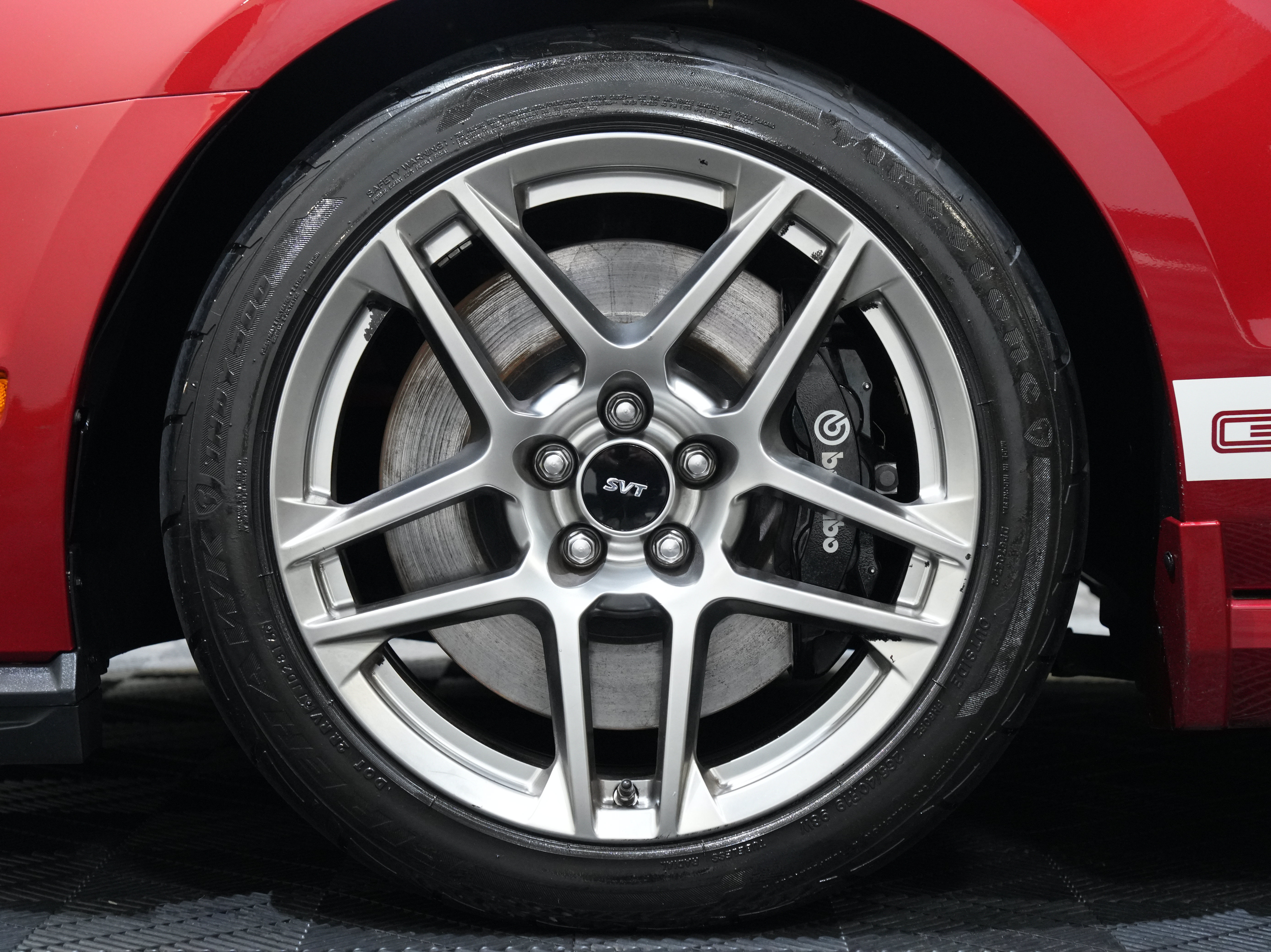 Used 2013 Ford Mustang Shelby GT500 w/ Electronics Pkg RWD image 48