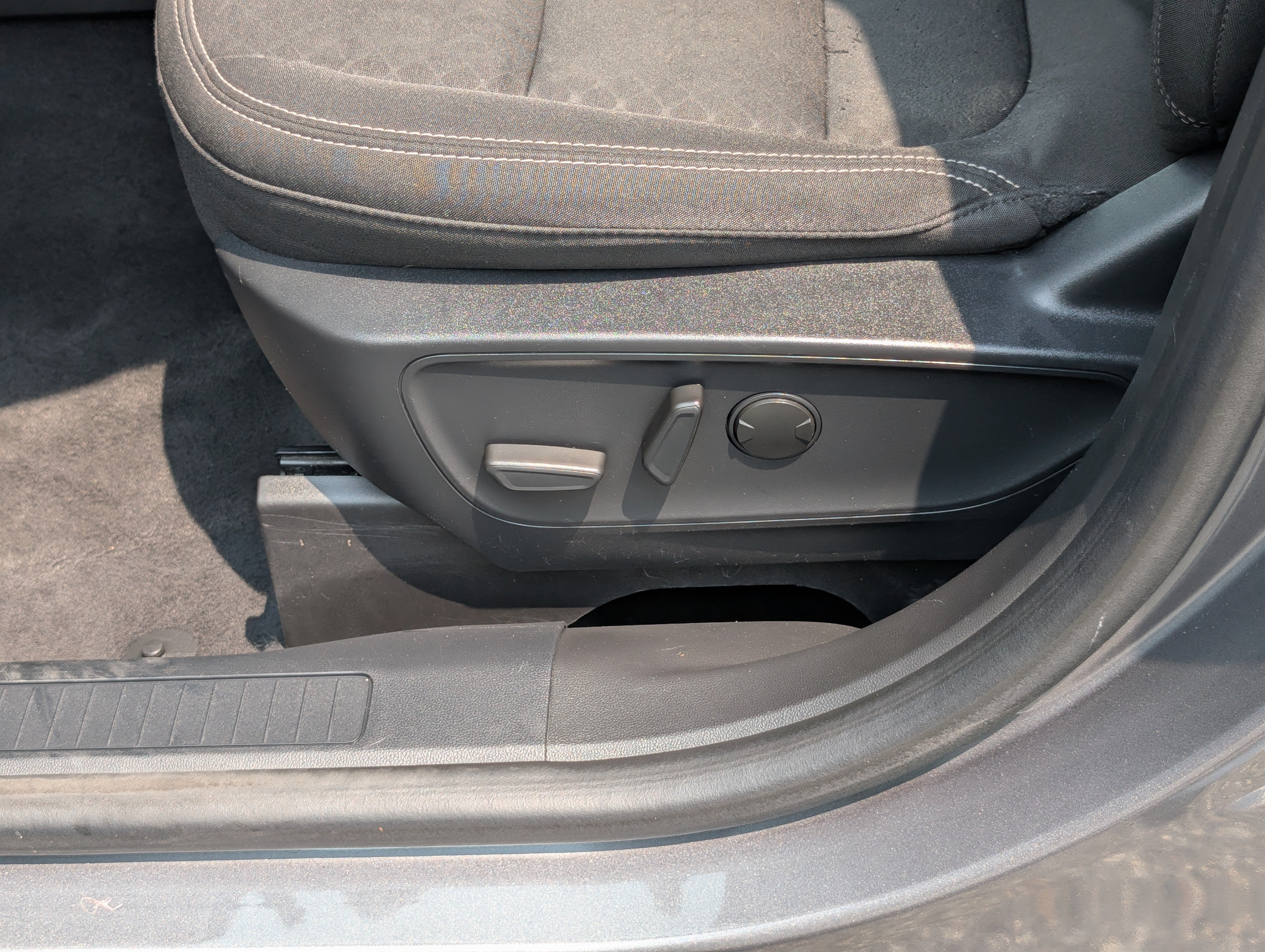 Certified 2024 Ford Escape Active AWD/4WD image 19