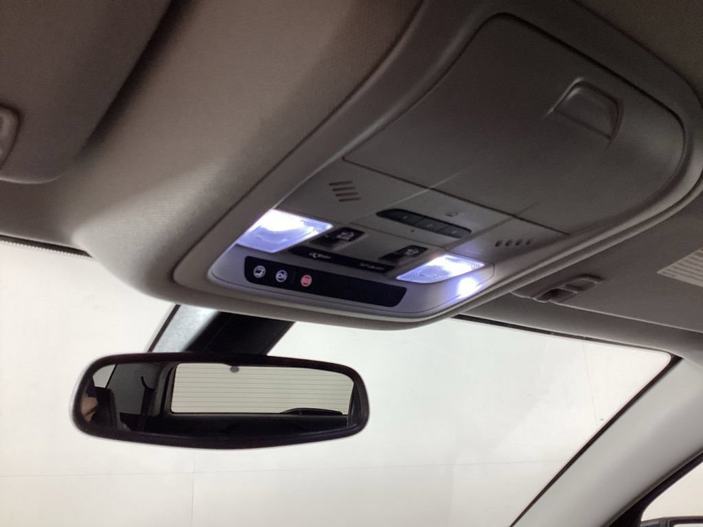 Used 2019 GMC Acadia SLT AWD/4WD image 14