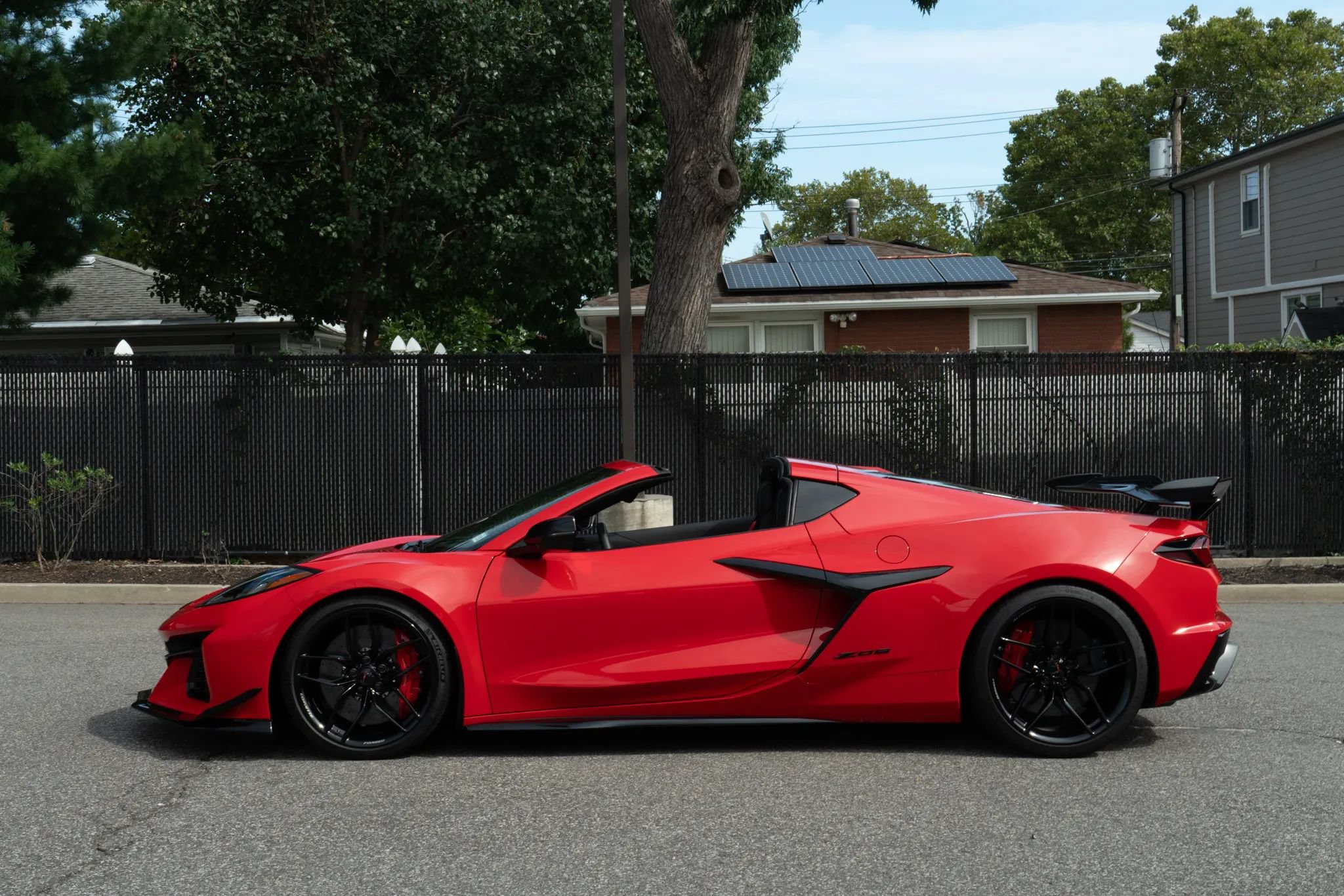 Used 2025 Chevrolet Corvette Z06 w/ Z07 Performance Package RWD image 8