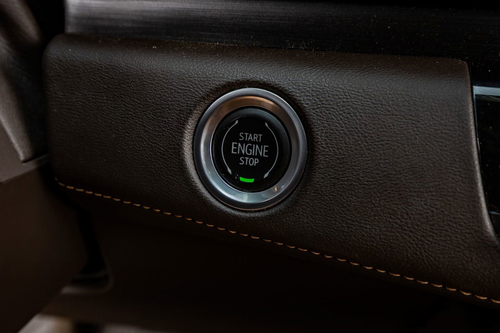 Used 2021 Cadillac Escalade ESV Sport w/ Driver Assist Tech Package image 23