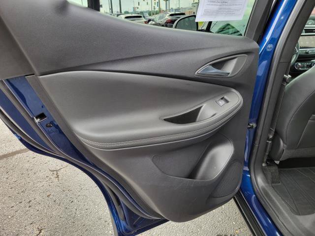Used 2023 Buick Encore GX Select FWD image 21