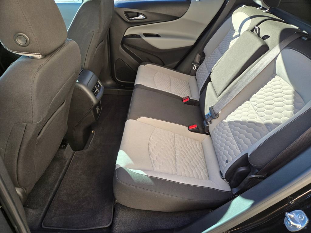Used 2021 Chevrolet Equinox LS w/ LS Convenience Package image 13