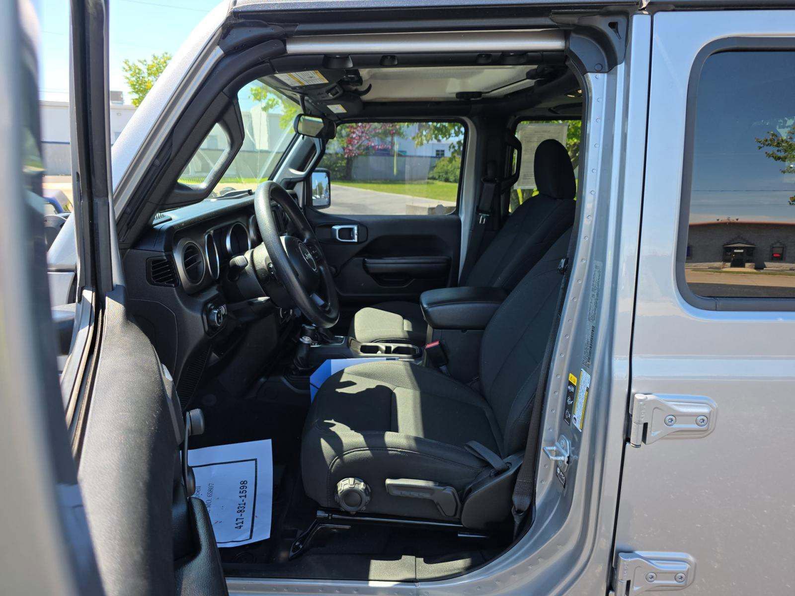 Used 2021 Jeep Gladiator Sport AWD/4WD image 6