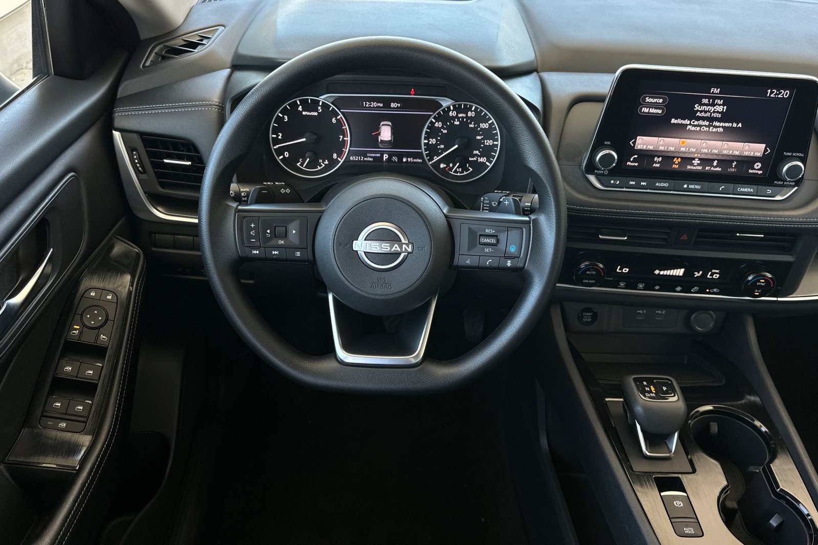Used 2024 Nissan Rogue SV FWD image 13