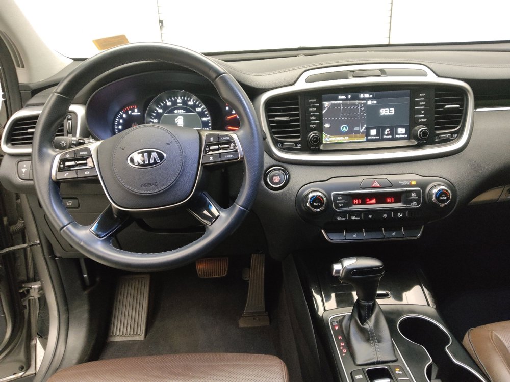 Used 2019 Kia Sorento SX image 22