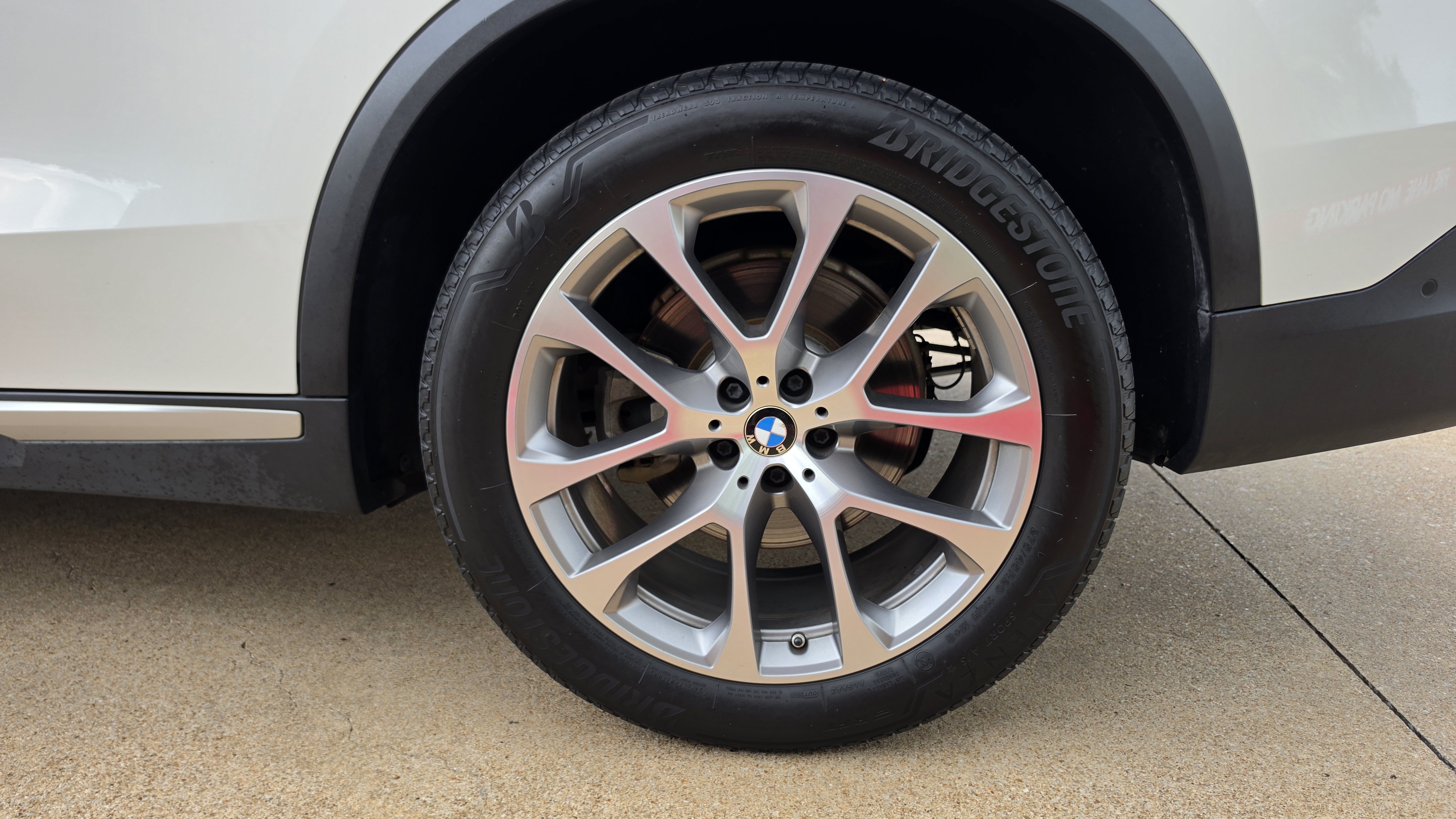 Used 2019 BMW X5 xDrive40i w/ Premium Package 2 AWD/4WD image 14