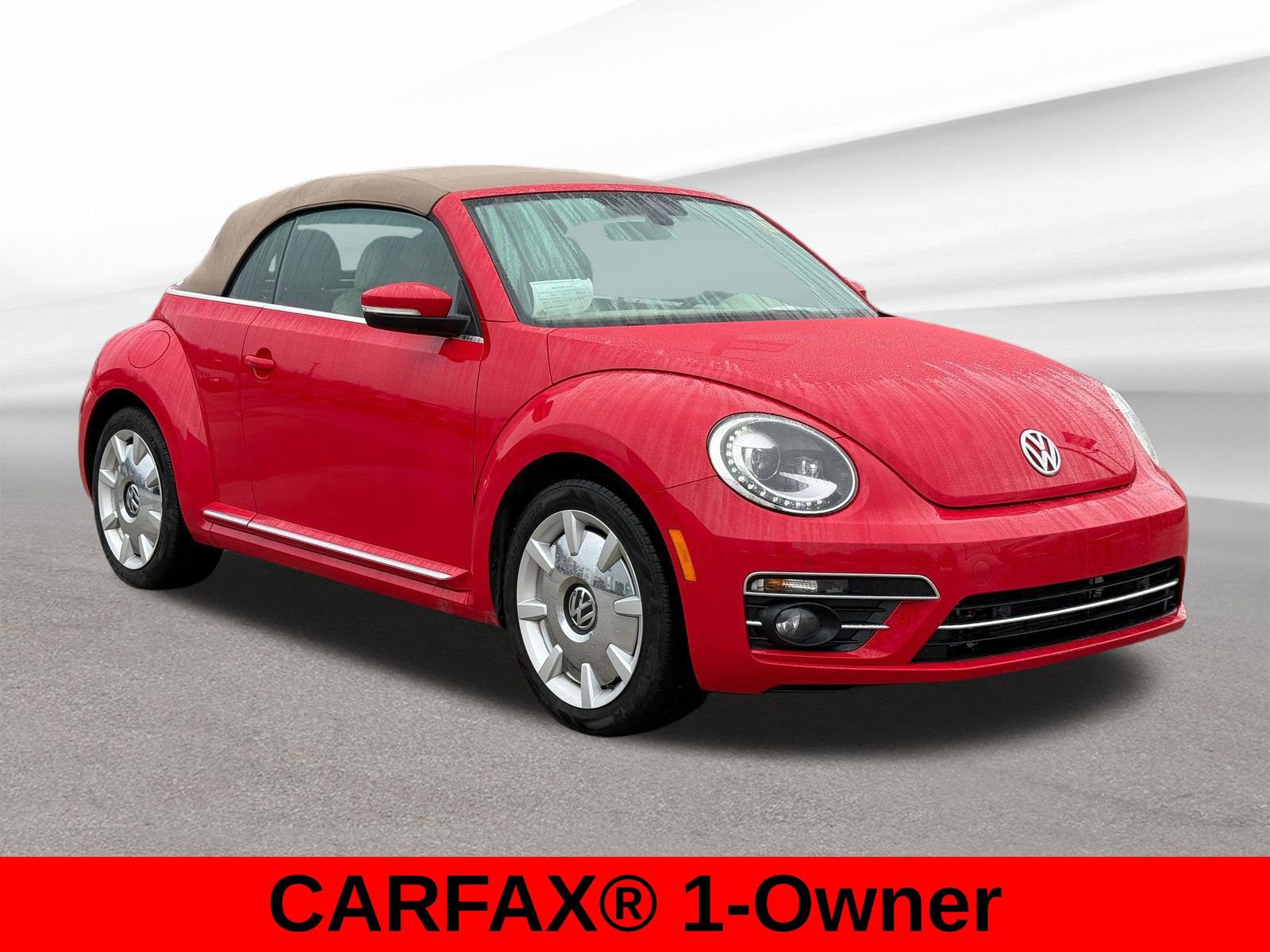 Used 2019 Volkswagen Beetle 2.0T SE image 3
