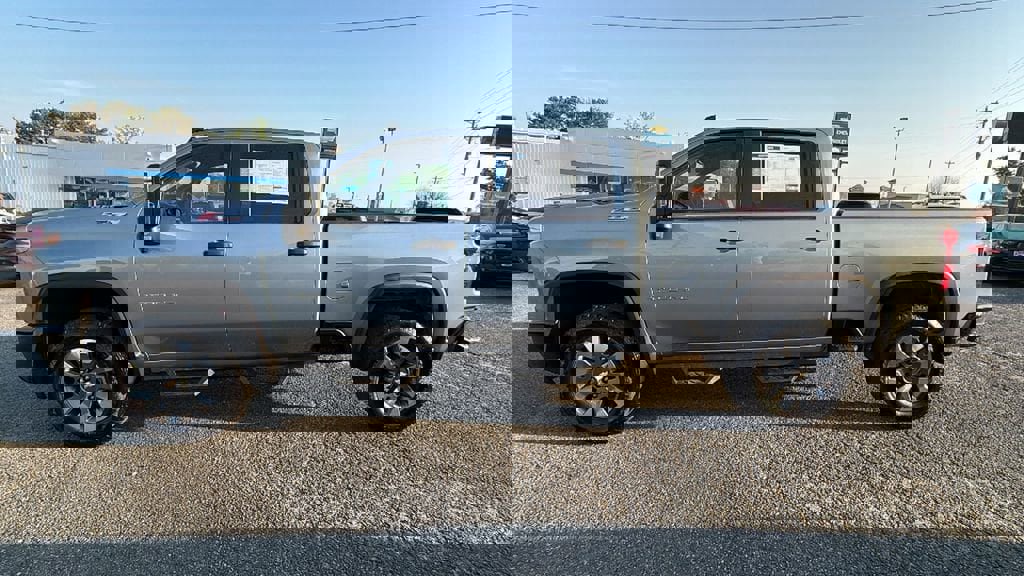 Certified 2024 Chevrolet Silverado 2500 Custom w/ Custom Value Package image 7