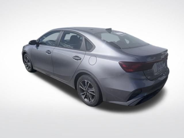 Used 2023 Kia Forte LXS w/ LXS Technology Package image 9