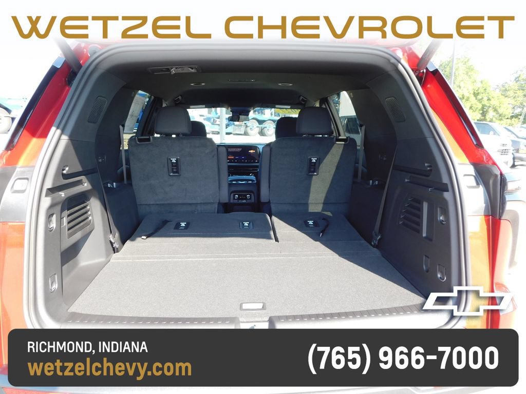 New 2027 Chevrolet Traverse LT FWD image 24