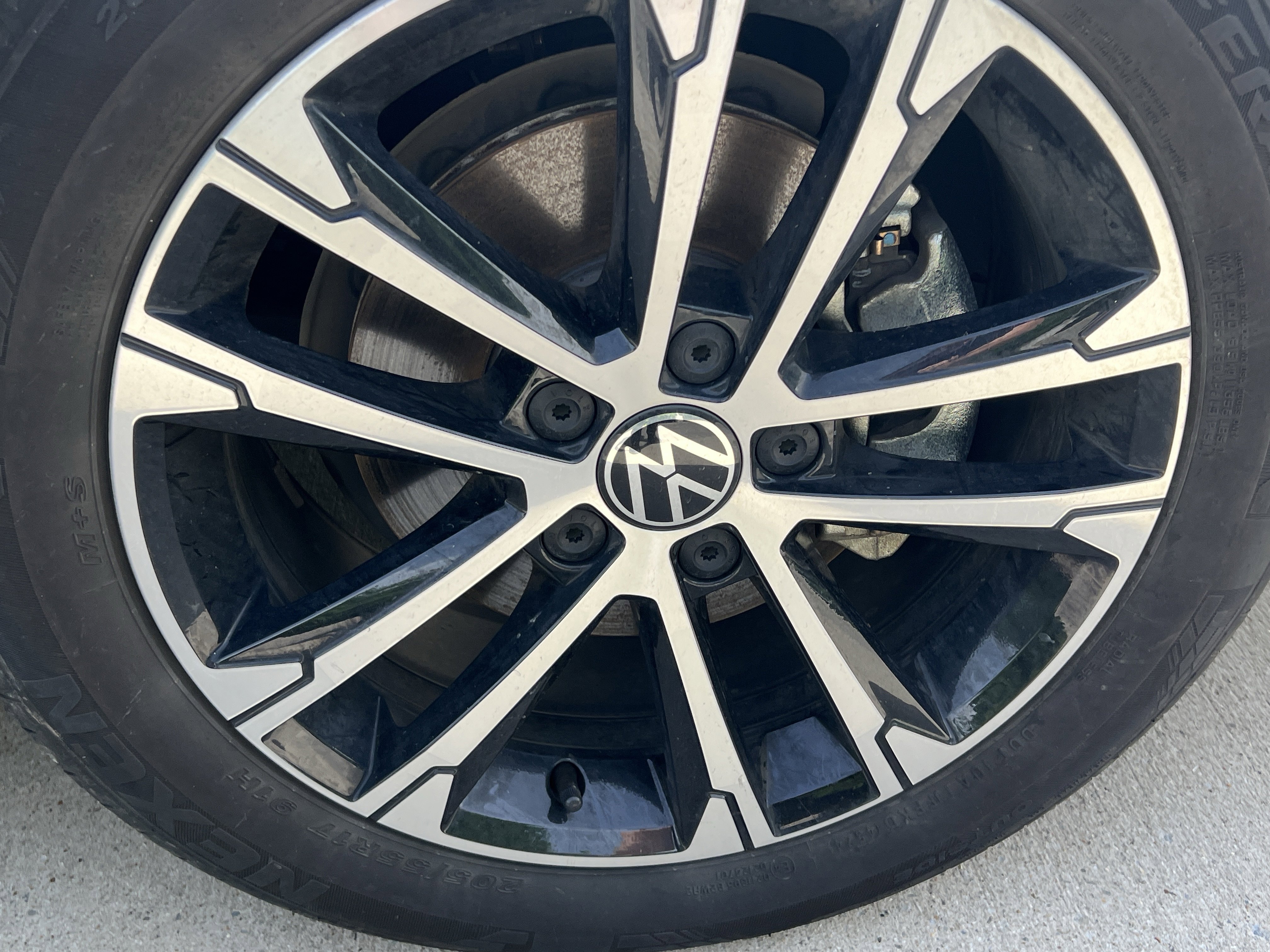 Used 2025 Volkswagen Jetta Sport image 12