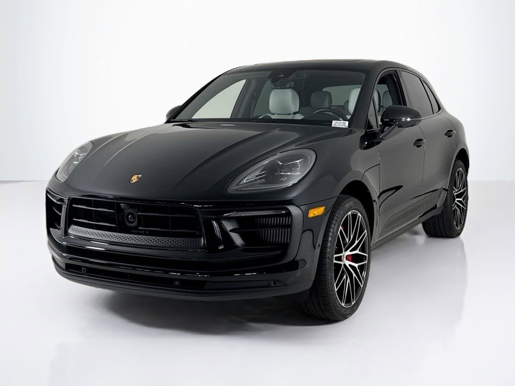 Used 2024 Porsche Macan S image 1