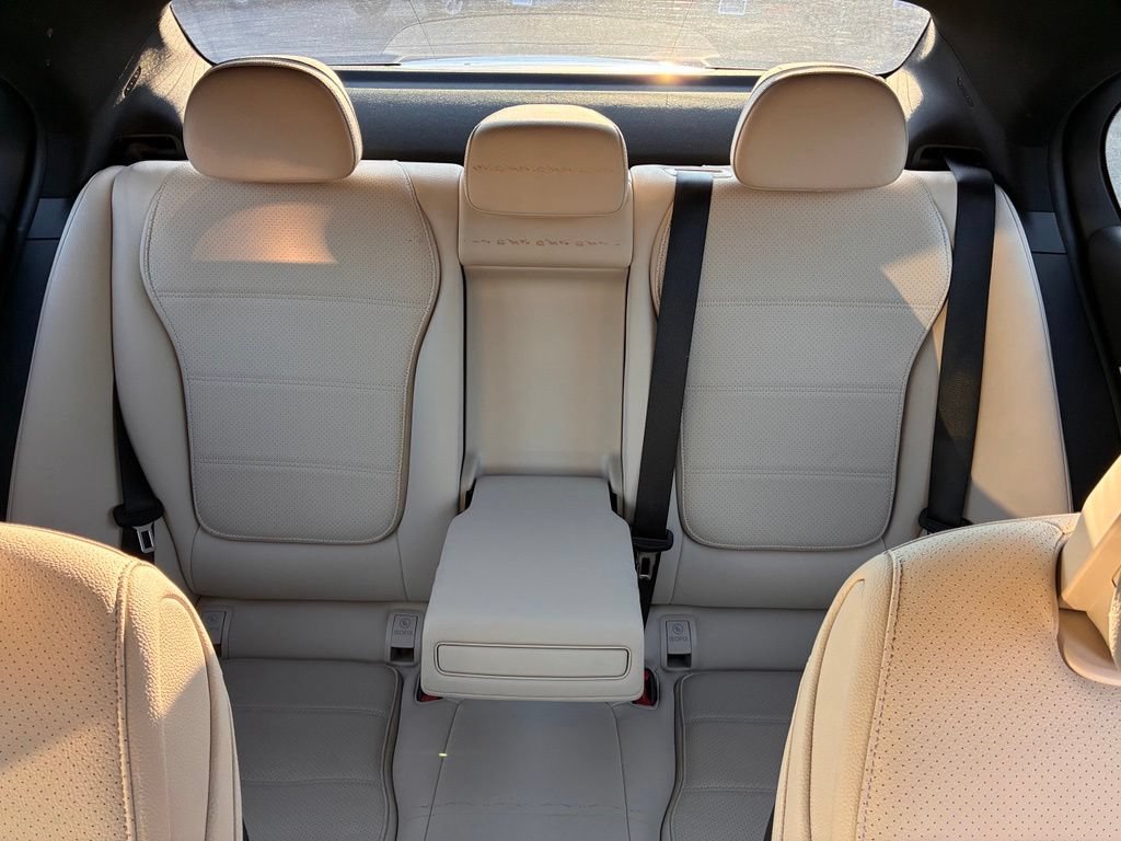 Used 2023 Mercedes-Benz C 300 4MATIC Sedan image 18