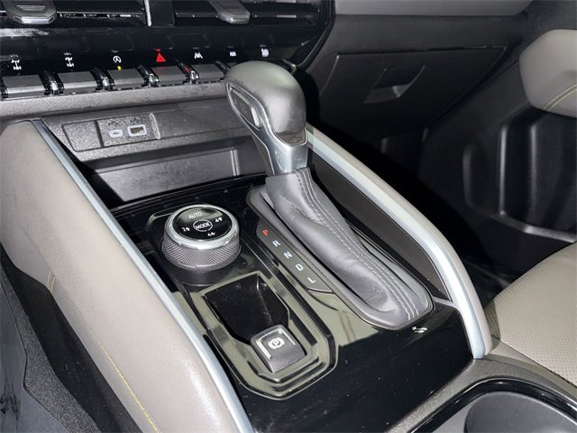 Used 2024 Chevrolet Colorado ZR2 w/ ZR2 Convenience Package III image 35