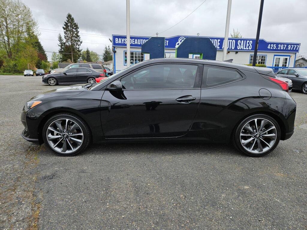 Used 2019 Hyundai Veloster 2.0 Premium FWD video 2