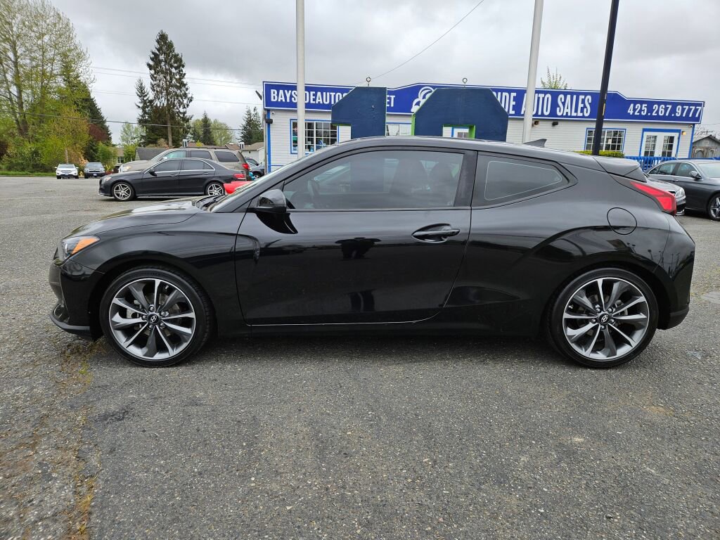 Used 2019 Hyundai Veloster 2.0 Premium FWD image 2
