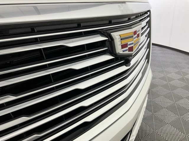 Certified 2025 Cadillac Escalade ESV Premium Luxury Platinum AWD/4WD image 9