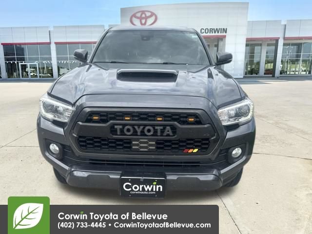 Used 2021 Toyota Tacoma TRD Sport w/ Blackout Package (TMS) AWD/4WD image 16