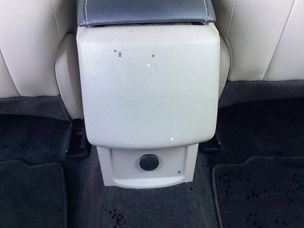 Used 2017 Ford Fusion SE image 35