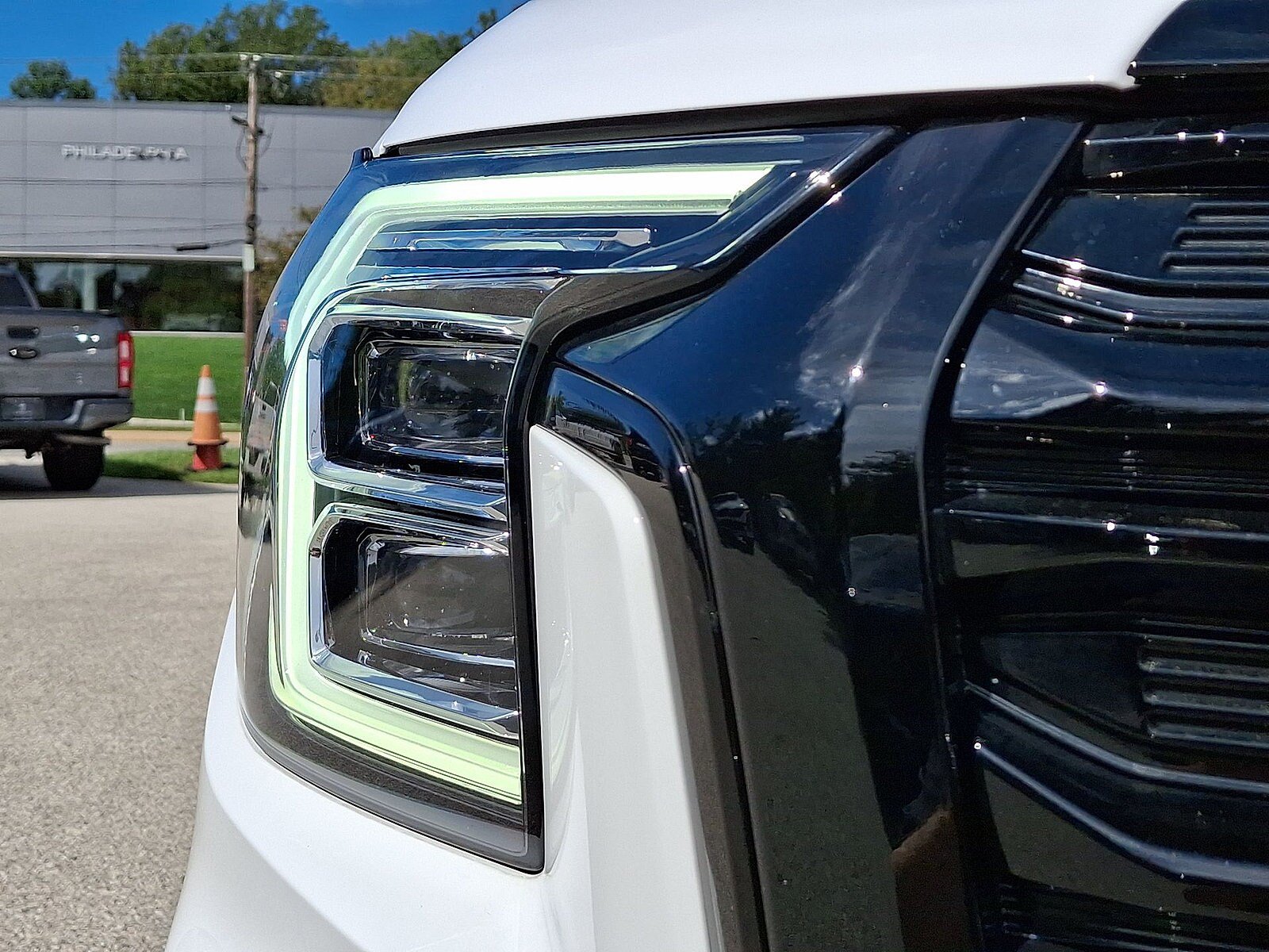 Used 2025 GMC Terrain Elevation w/ Black Edition AWD/4WD image 28