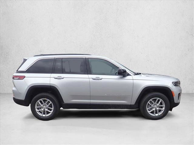 New 2026 Jeep Grand Cherokee Laredo X image 5