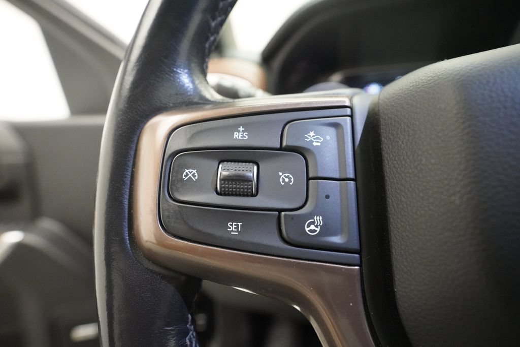Used 2021 Chevrolet Silverado 1500 High Country w/ Technology Package AWD/4WD image 17