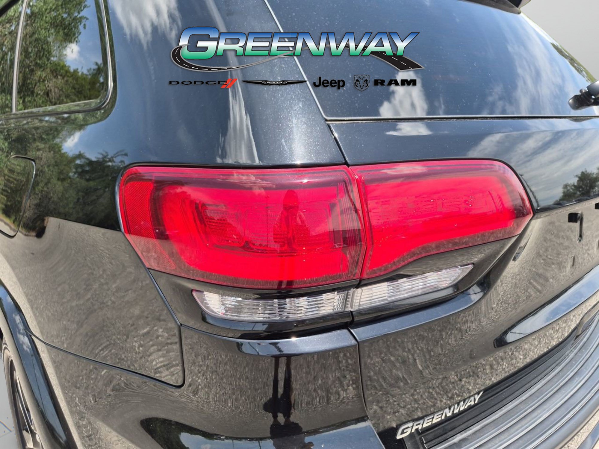 Used 2022 Jeep Grand Cherokee Laredo X RWD image 31