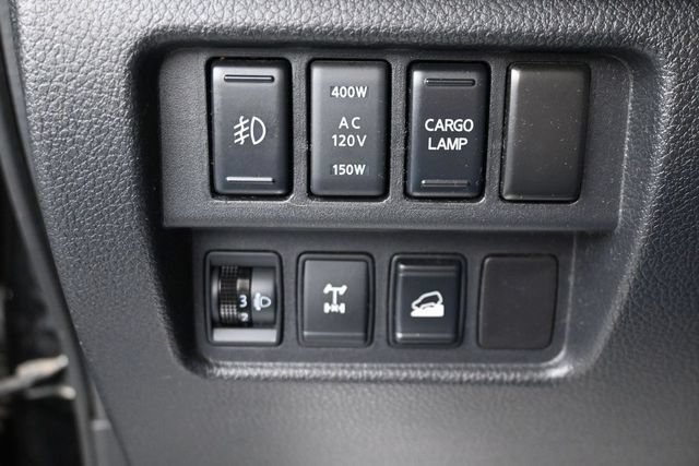 Used 2017 Nissan Titan PRO-4X w/ Pro-4x Convenience Package AWD/4WD image 23