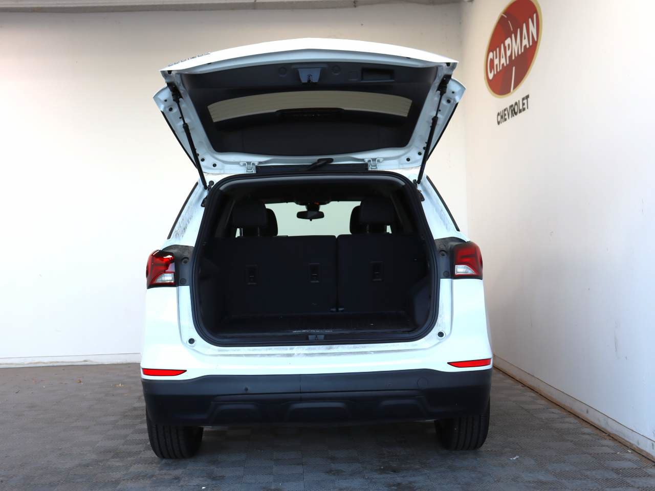 Used 2024 Chevrolet Equinox LS w/ LS Convenience Package FWD image 5