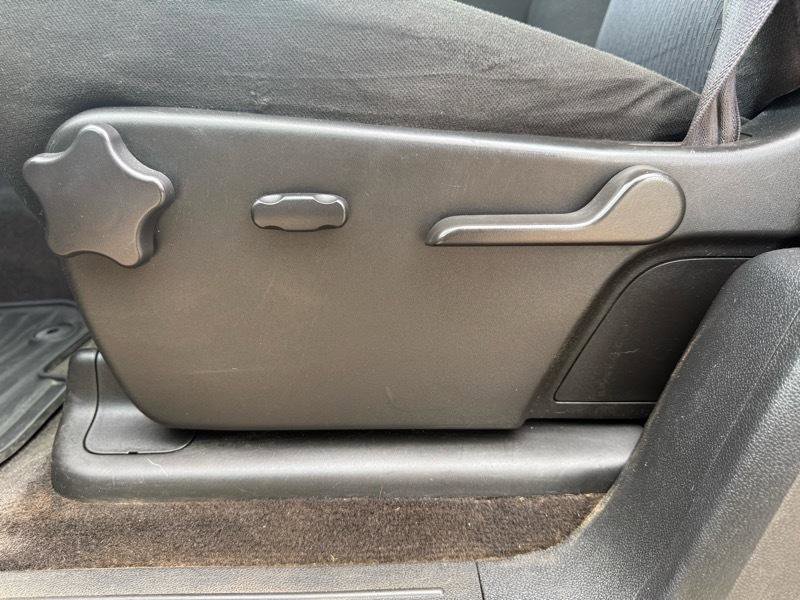 Used 2011 Chevrolet Silverado 3500 LT w/ Interior Plus Package AWD/4WD image 33