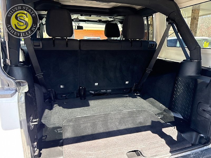 Used 2018 Jeep Wrangler Unlimited Sport S image 18