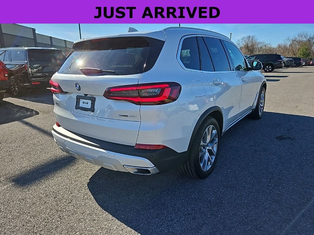 Used 2023 BMW X5 sDrive40i w/ Premium Package image 7