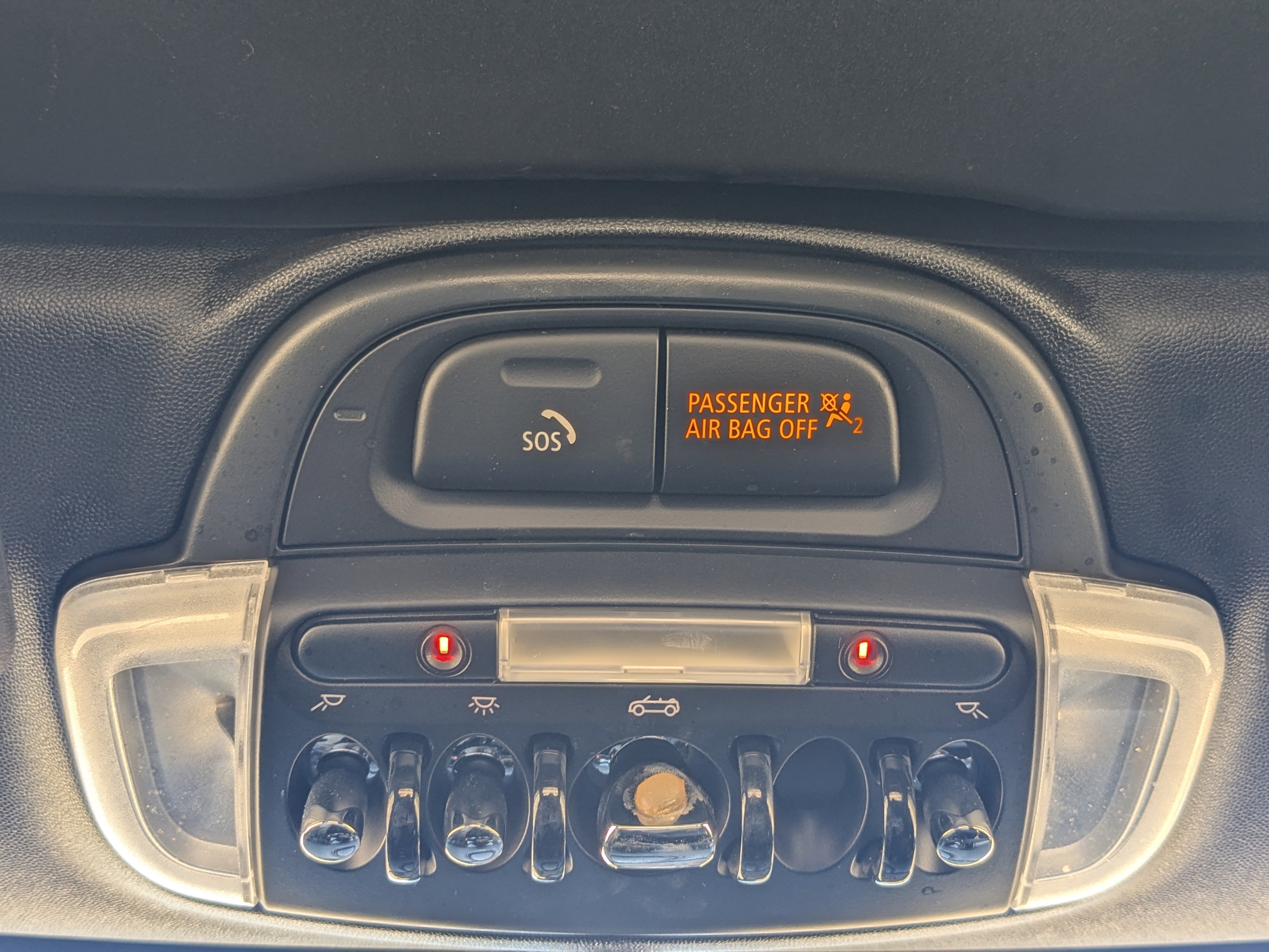 Used 2019 MINI Cooper Convertible image 23