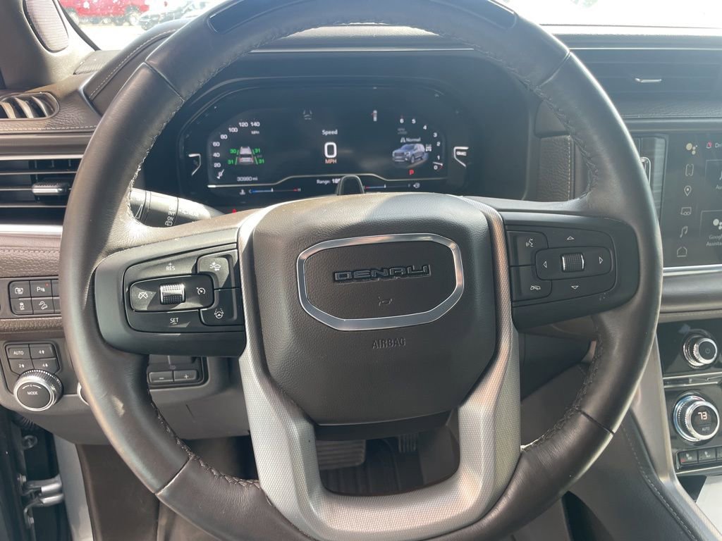 Used 2024 GMC Yukon XL Denali w/ Advanced Technology Package AWD/4WD image 54