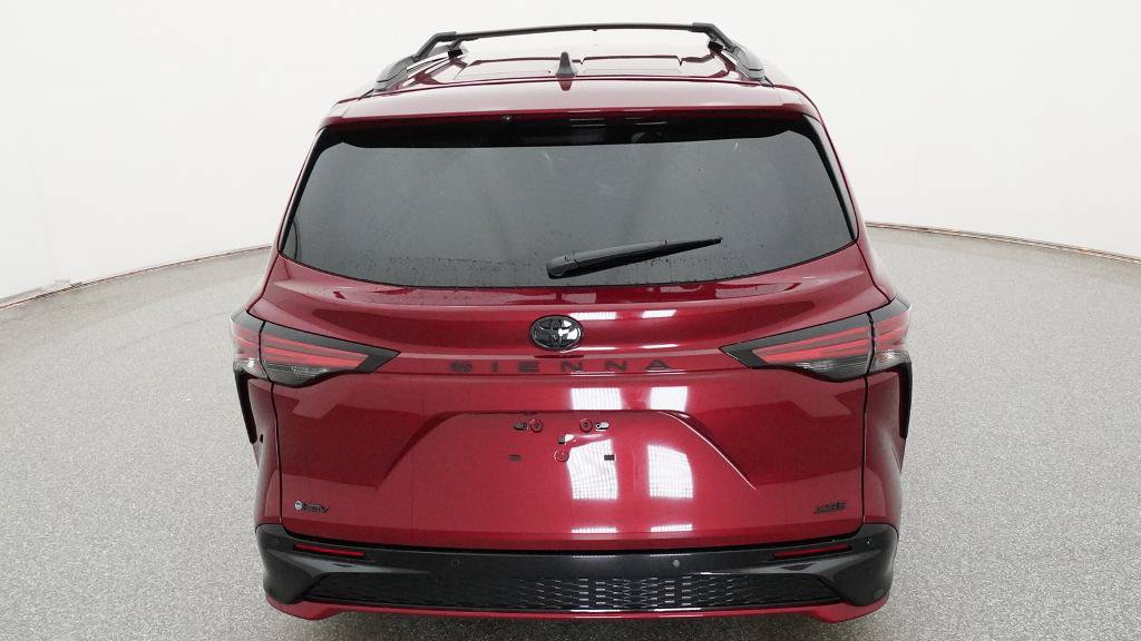 New 2026 Toyota Sienna XSE FWD image 10