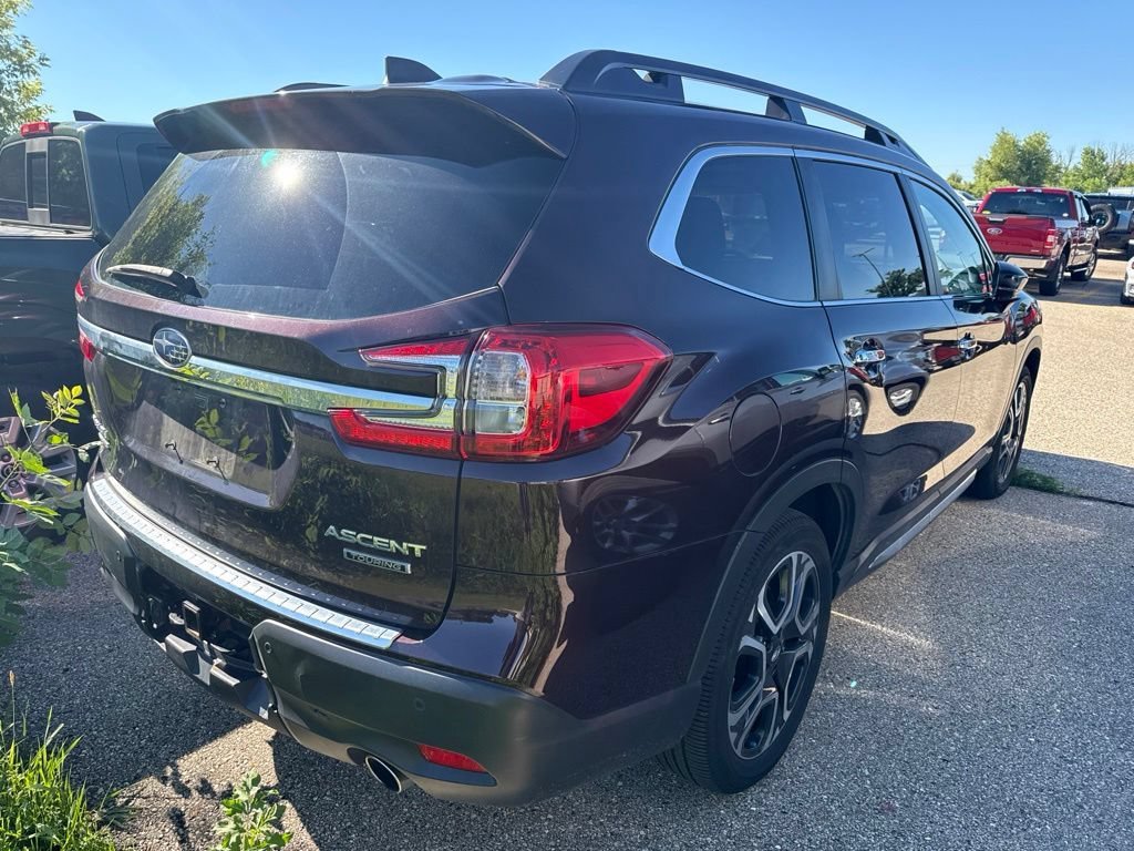 Used 2024 Subaru Ascent Touring AWD/4WD image 4