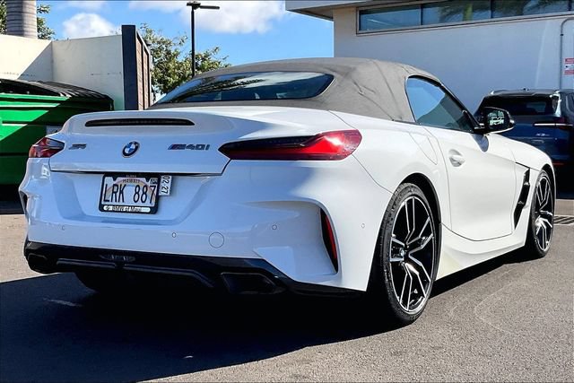 Used 2023 BMW Z4 M40i w/ Premium Package RWD image 11