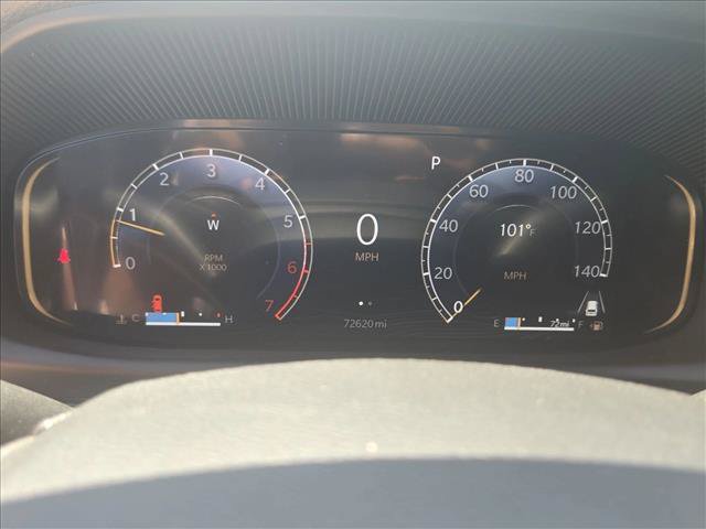 Used 2024 Jeep Wagoneer L Series II AWD/4WD image 10