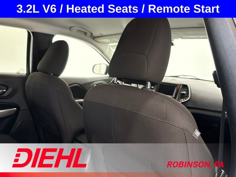 Used 2020 Jeep Cherokee Latitude AWD/4WD image 11