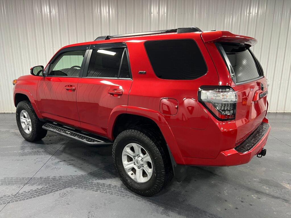 Used 2021 Toyota 4Runner SR5 image 18